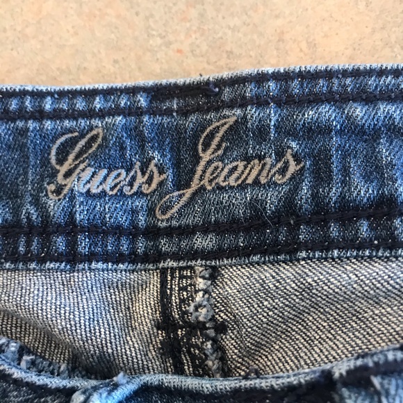 Guess Jeans Button Back Pocket Size 28 - Picture 3 of 7